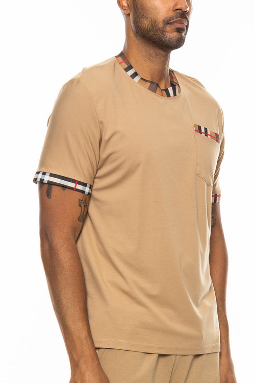 Camiseta con detalles de cuadros | Checkered Detail T-Shirt